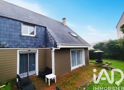 Maison - 111 m² - 6 pièces