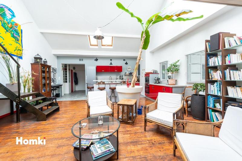 Loft - 130 m² - 5 pièces