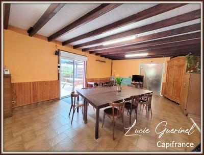 Maison - 195 m² - 7 pièces