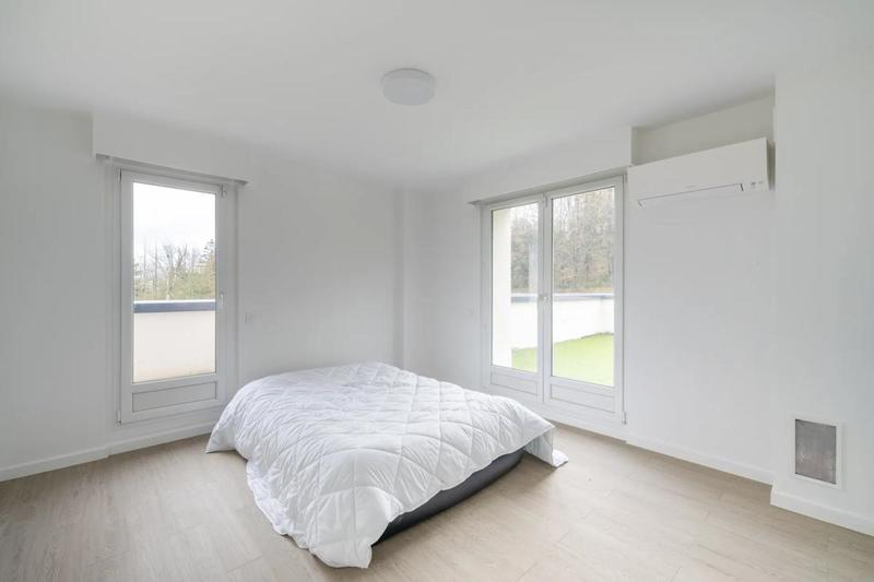 Demeure - 195 m² - 8 pièces