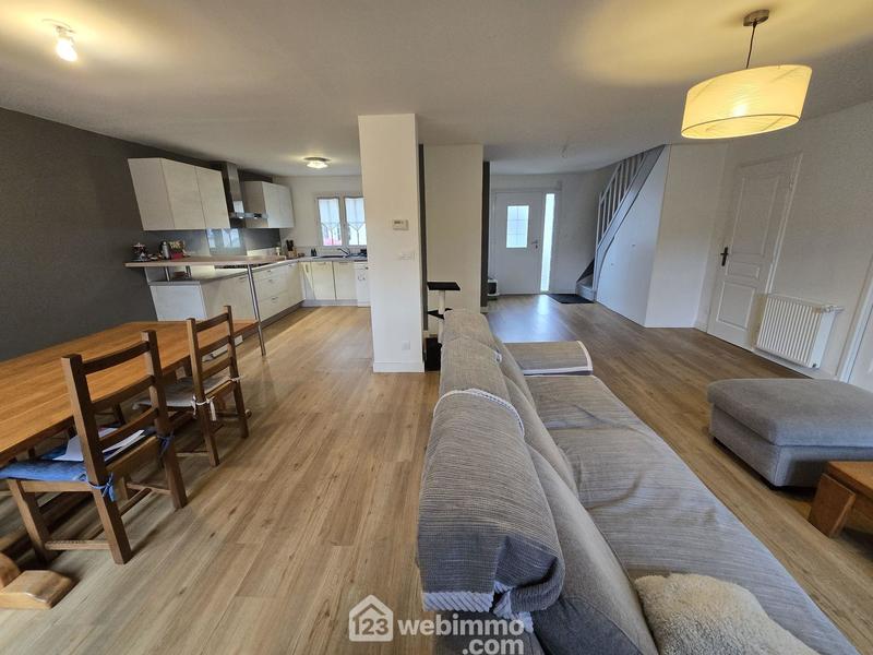 Maison - 110 m² - 4 pièces