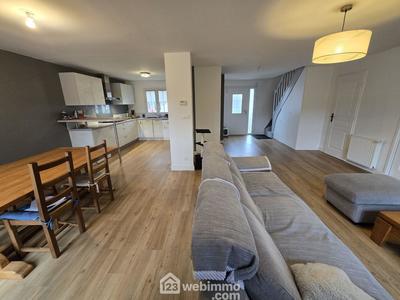 Maison - 110 m² - 4 pièces