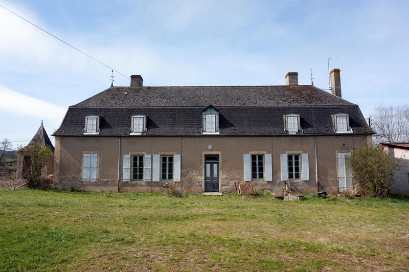 Château - 251 m² - 13 pièces