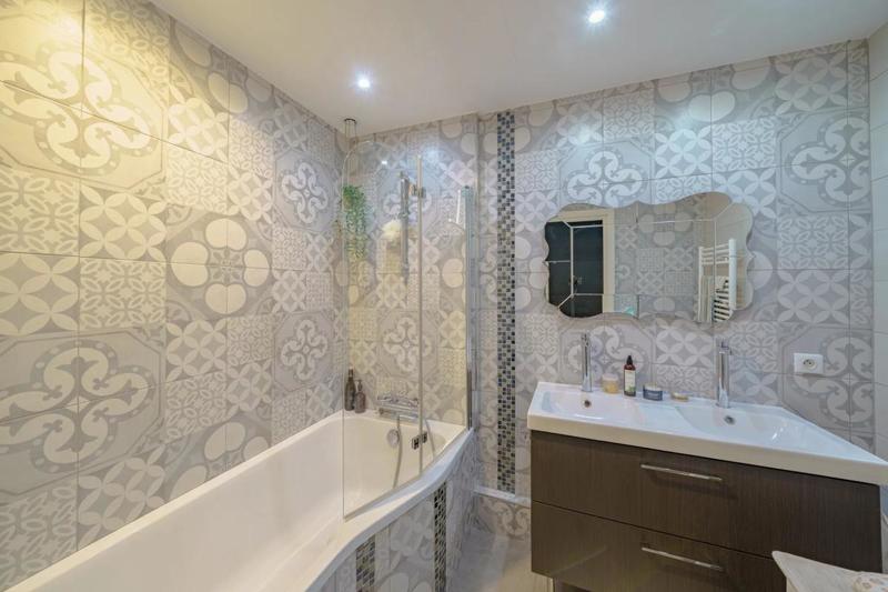 Maison - 350 m² - 6 pièces