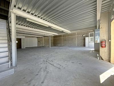Entrepôt - 321 m² - 1 pièce