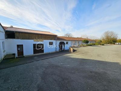 Maison - 150 m² - 8 pièces