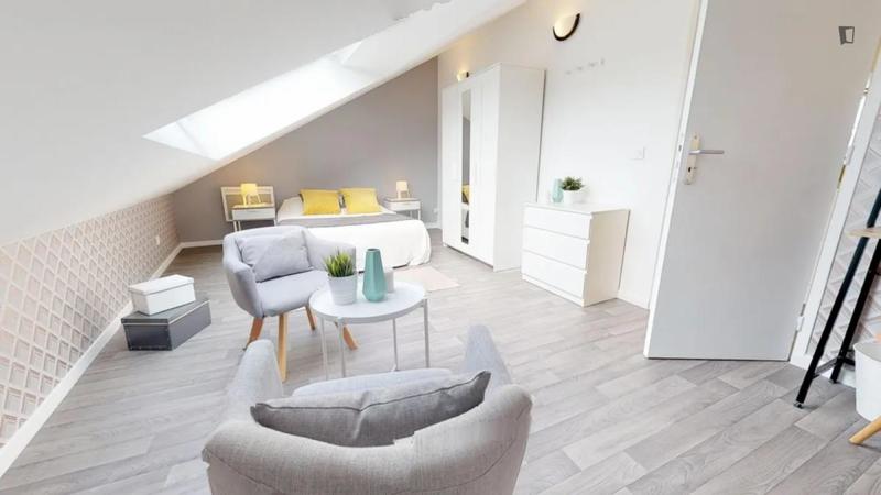 Chambre - 18 m² - 3 pièces