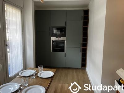 Appartement - 80 m² - 5 pièces