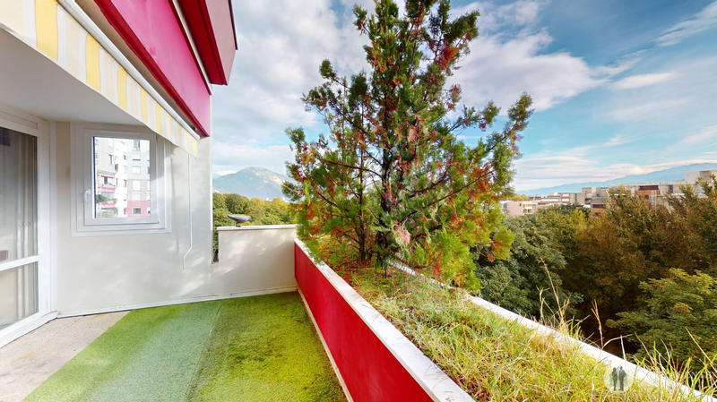 Appartement - 82 m² - 4 pièces