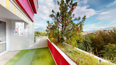 Appartement - 82 m² - 4 pièces