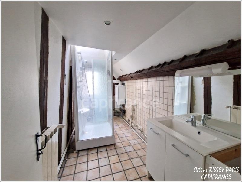 Appartement - 146 m² - 6 pièces