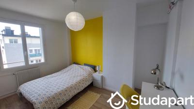 Chambre - 11 m² - 1 pièce