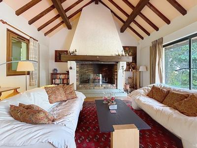 Maison - 259 m² - 5 pièces