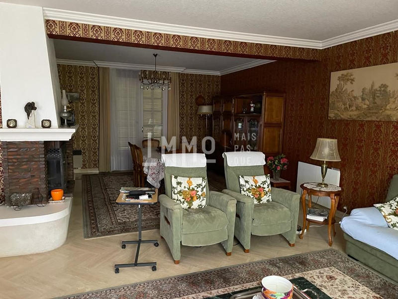 Maison - 231 m² - 10 pièces