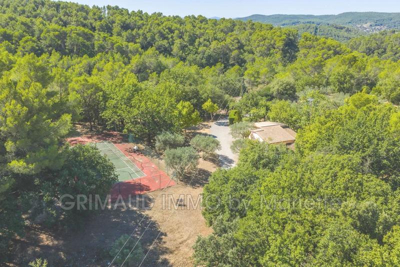 Propriété - 400 m² - 10 pièces