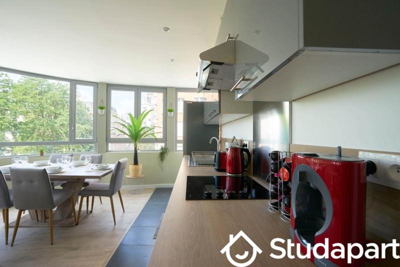 Chambre - 11 m² - 1 pièce