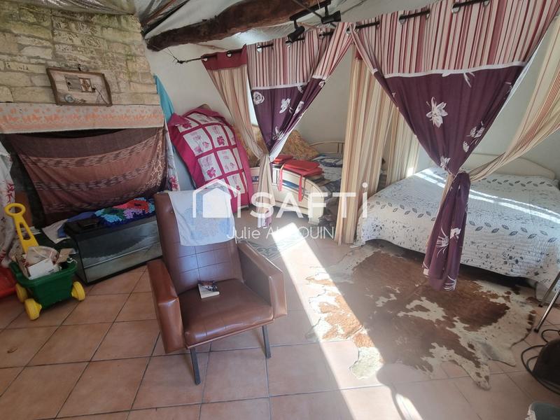 Maison - 250 m² - 8 pièces