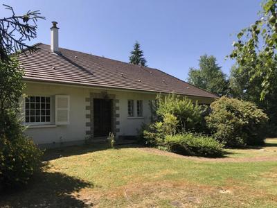 Maison - 224 m² - 7 pièces