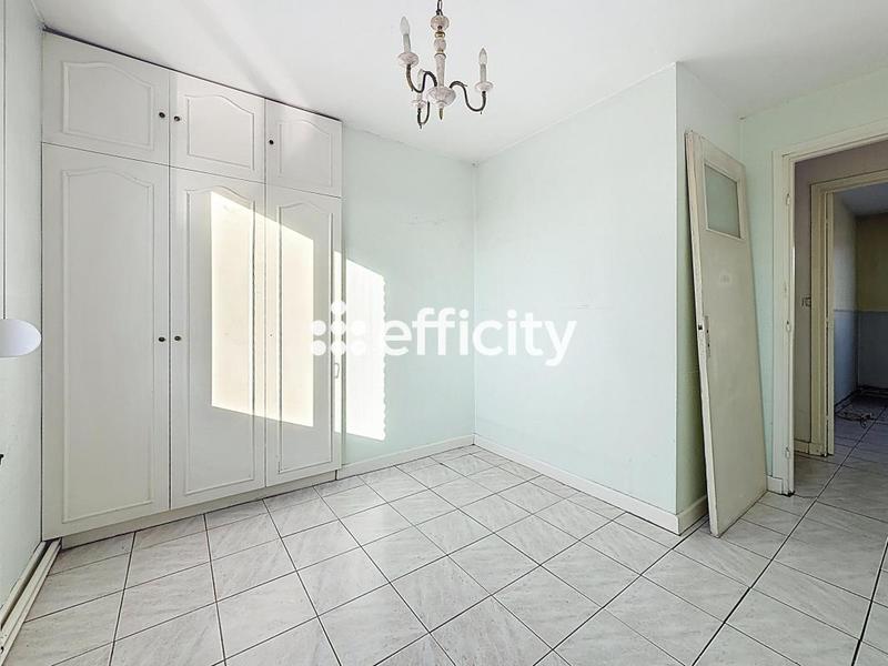 Immeuble - 125 m² - 6 pièces