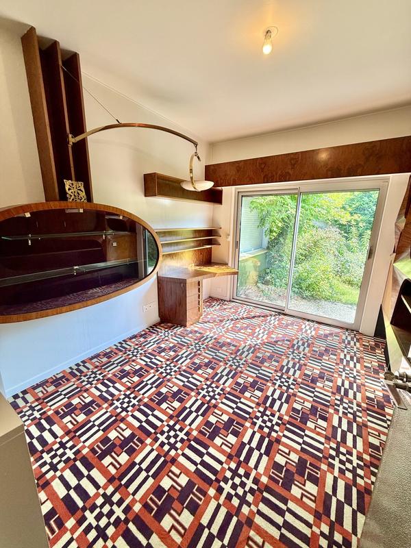 Maison traditionnelle - 232 m² - 7 pièces