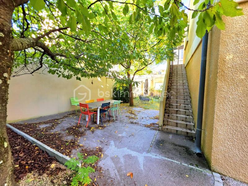 Immeuble - 261 m² - 8 pièces