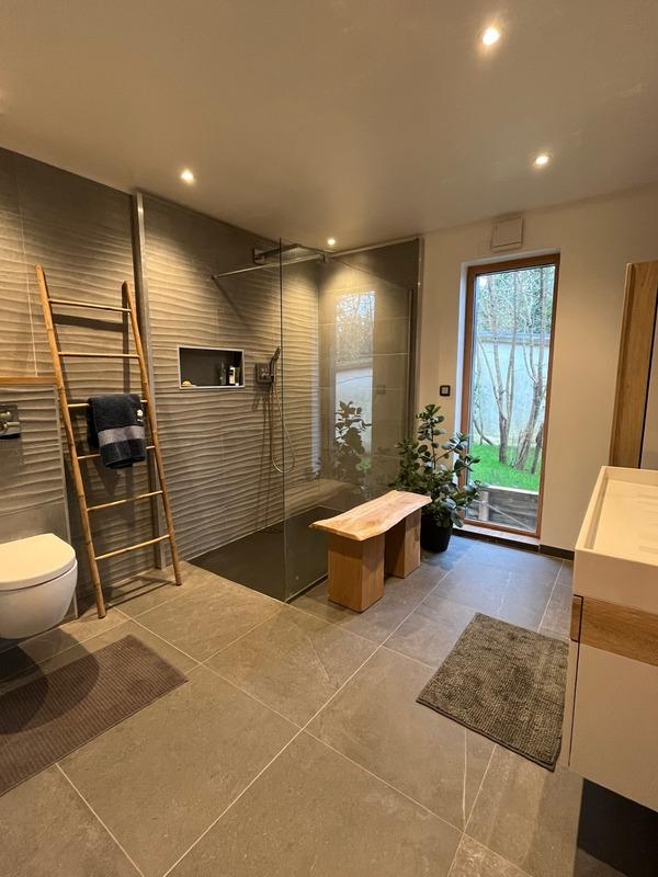 Maison - 213 m² - 7 pièces