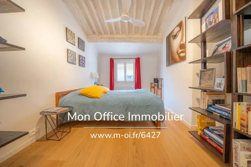Appartement - 81 m² - 3 pièces