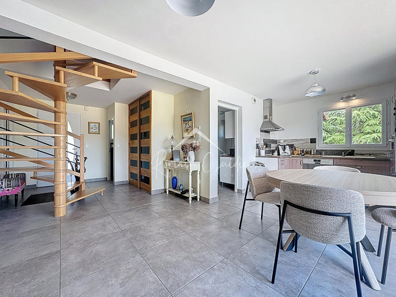 Villa - 136 m² - 6 pièces