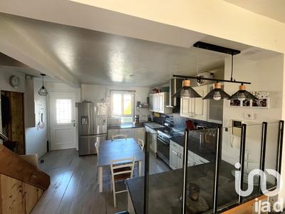 Maison - 99 m² - 6 pièces