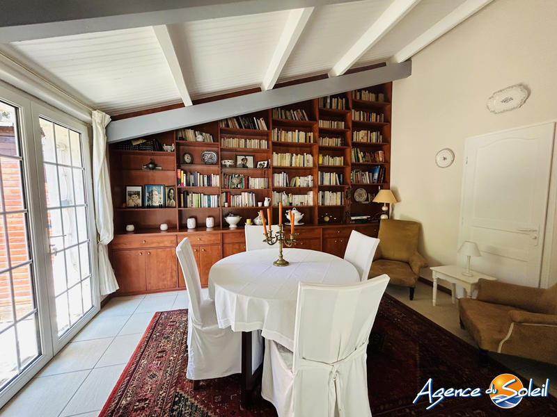 Maison - 181 m² - 6 pièces