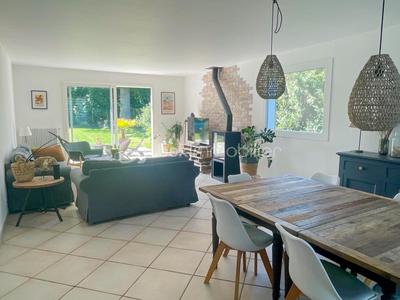 Maison - 187 m² - 7 pièces