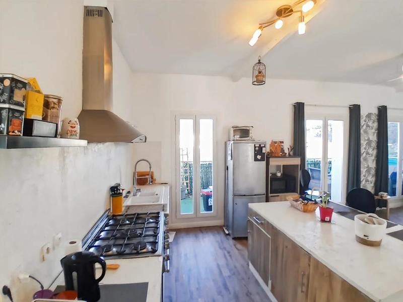 Appartement - 82 m² - 3 pièces