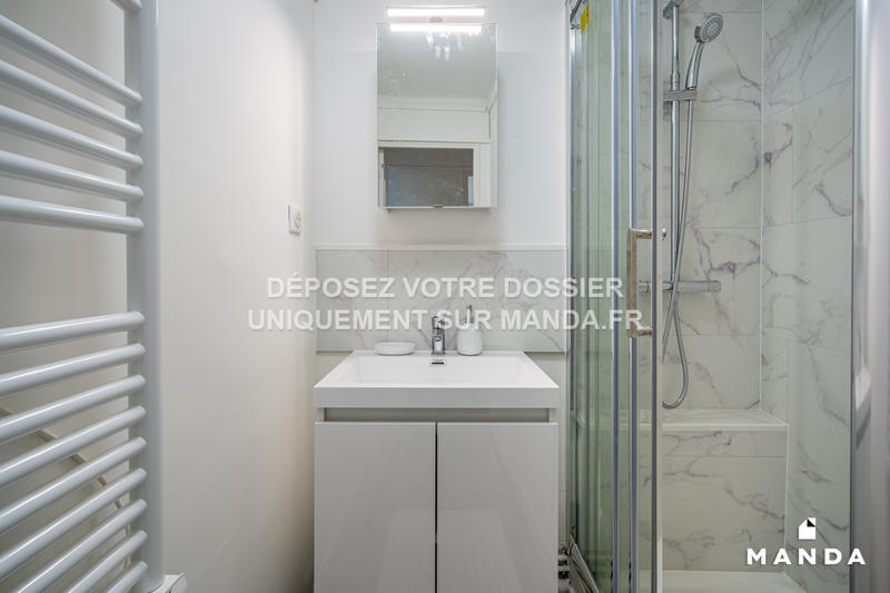 Chambre - 10 m² - 4 pièces