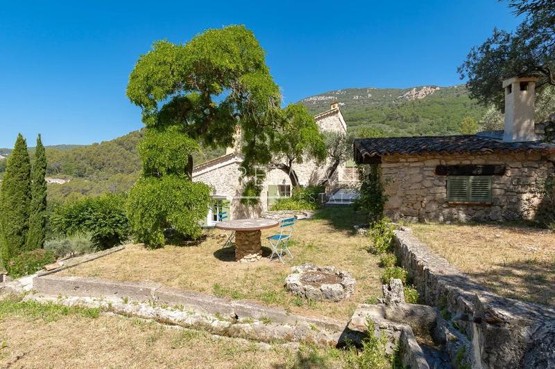 Villa - 270 m² - 7 pièces