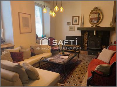 Maison de maîtres - 313 m² - 11 pièces