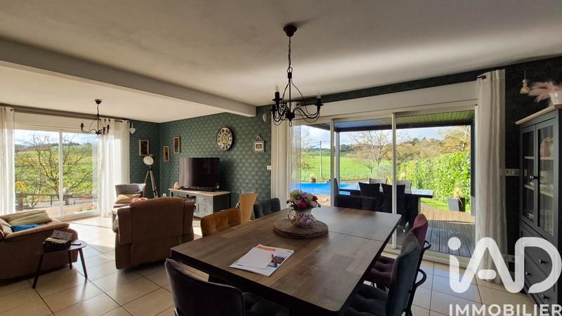 Maison - 130 m² - 5 pièces