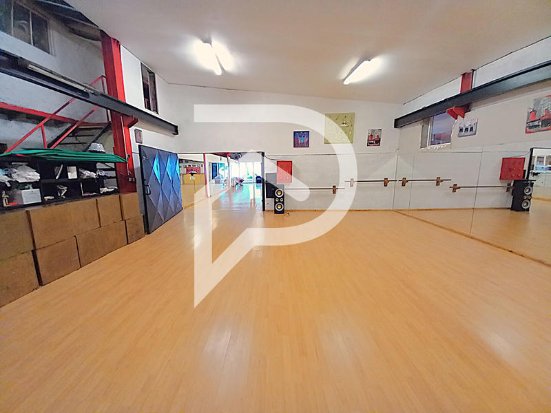 Local commercial - 435 m²