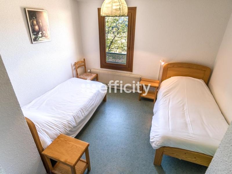 Bureau - 600 m² - 42 pièces