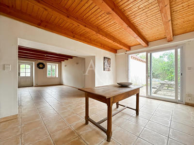 Maison - 97 m² - 5 pièces