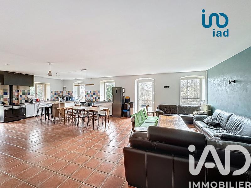 Maison - 400 m² - 9 pièces