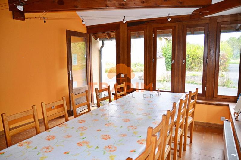 Maison - 488 m² - 21 pièces