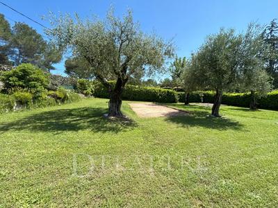 Villa - 160 m² - 7 pièces