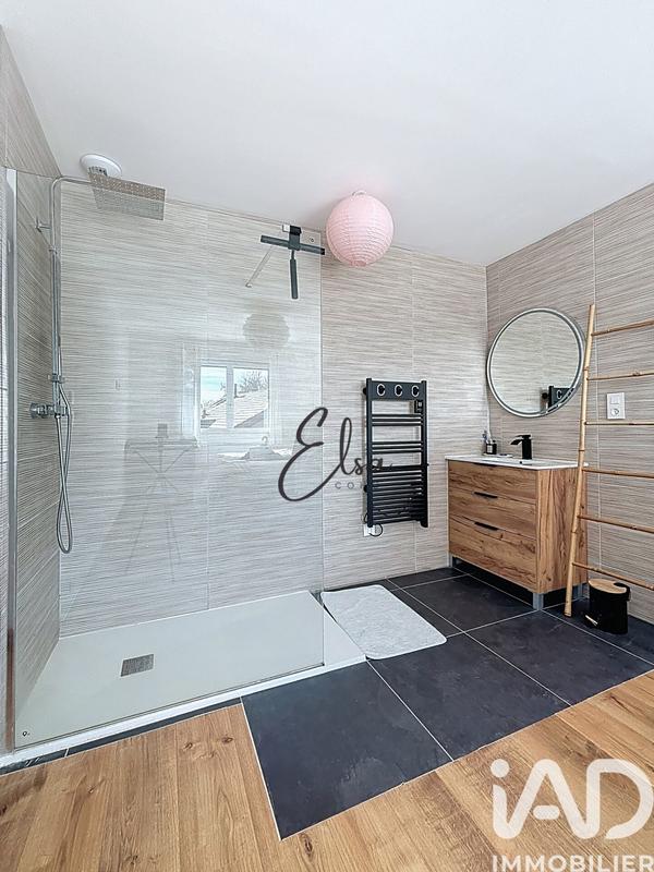 Maison - 138 m² - 5 pièces