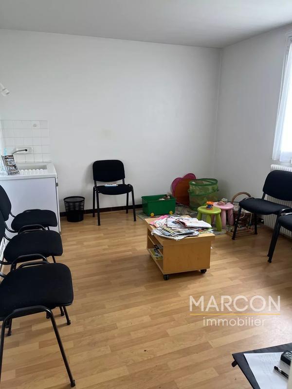 Maison - 207 m² - 9 pièces