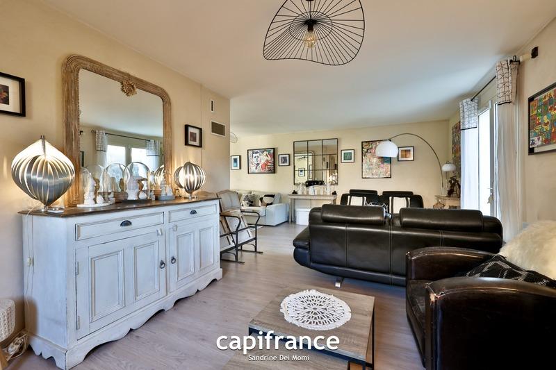 Maison - 157 m² - 8 pièces