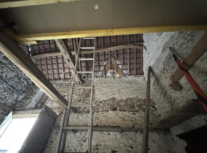 Immeuble - 128 m² - 1 pièce