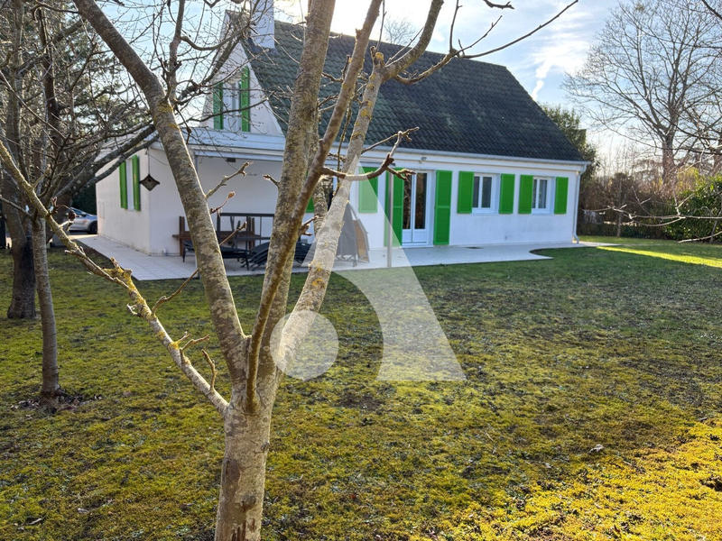 Maison - 137 m² - 6 pièces