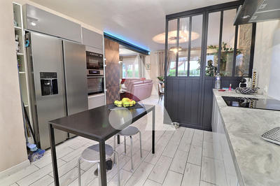 Maison - 100 m² - 6 pièces