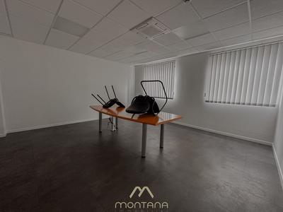 Bureau - 340 m² - 6 pièces