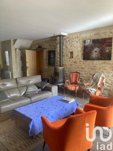Maison - 285 m² - 11 pièces